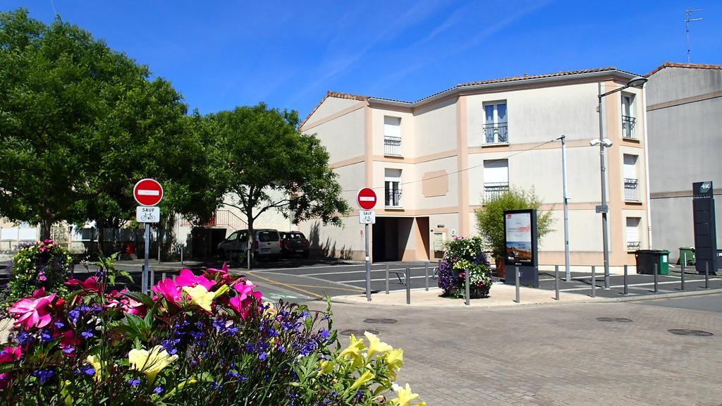 Clos Chantegrive Apartment Saint-Médard-en-Jalles Exterior foto